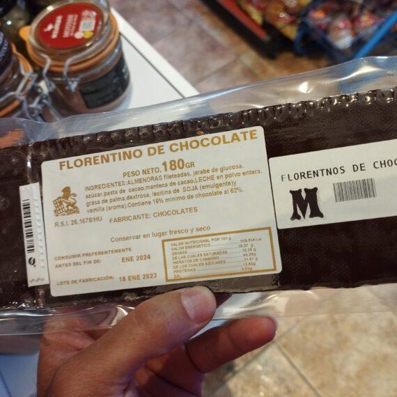 Este tipo de etiquetas nos indican los ingredientes del producto_
